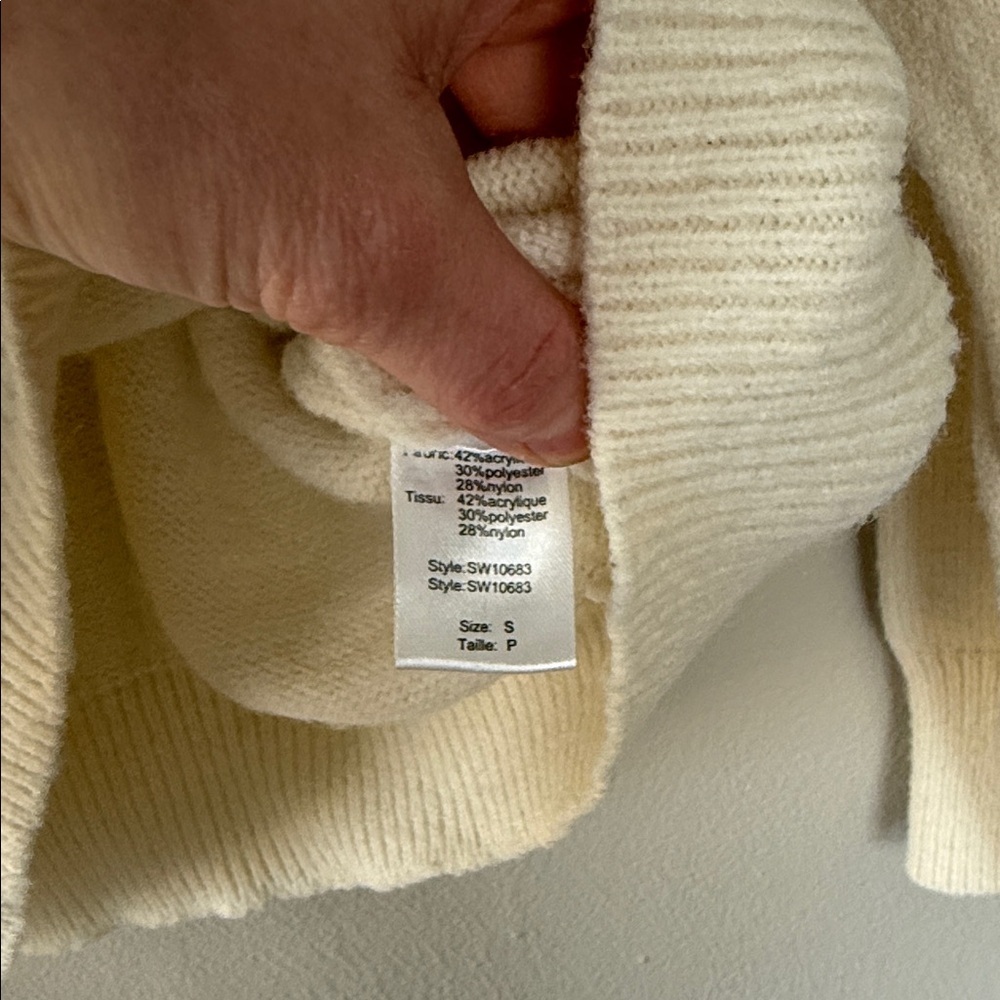 Elan Soft Cream Sweater small - Picture 4 of 6